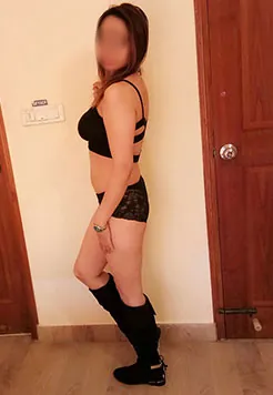 Mimi, 24, call girl in Dharamtala, Kolkata
