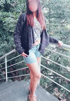 Rashi, 28, call girl in Airport Road, Kolkata